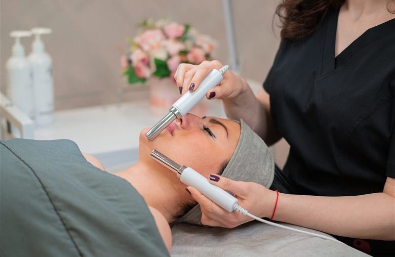 Microcurrent Facial at SI Glam Glow in Staten Island